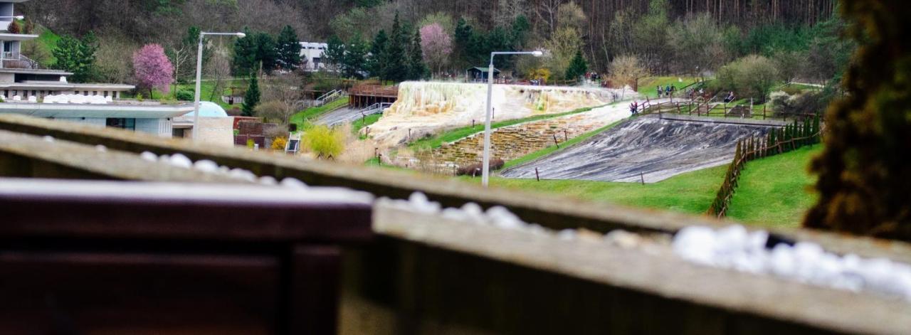 Gyogyvoelgy Apartman Egerszalók Esterno foto